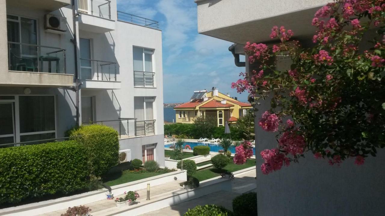 Menada Apolon Apartments Sozopol Exterior foto
