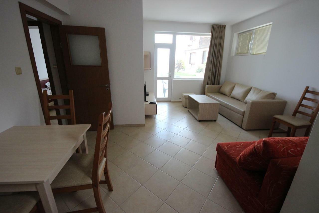 Menada Apolon Apartments Sozopol Exterior foto