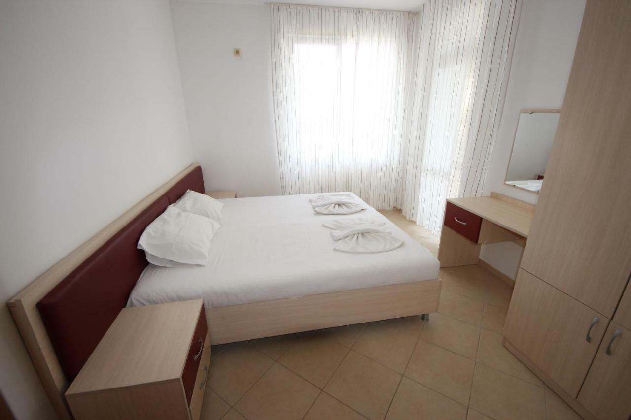 Menada Apolon Apartments Sozopol Exterior foto